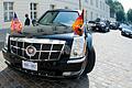 Cadillac des US-Präsidenten in Berlin       -  Steht ein gepanzerter Cadillac wie dieser in Deutschland, ist ein US-Präsident nicht weit.