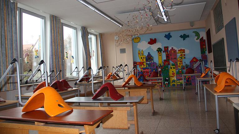 In diesem und einem weiteren Raum nehmen die Schüler der Ganztagsbetreuung in der Grundschule Oberschwarzach ihr Mittagessen ein. In diesem und einem weiteren Raum nehmen die Schüler der Ganztagsbetreuung in der Grundschule Oberschwarzach ihr Mittagessen ein.