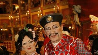 Fastnacht in Franken       -  Der bayerische SPD-Fraktionsvorsitzende Franz Maget (SPD) und seine Frau Dorle als Chinesen verkleidet.