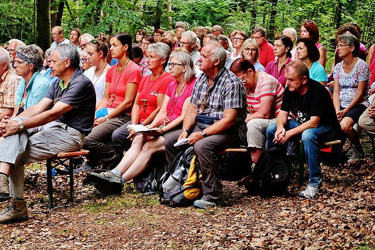 Alle Teilnehmer, auch die Erstwallfahrer, fühlen sich aufgenommen und integriert. Alle Teilnehmer, auch die Erstwallfahrer, fühlen sich aufgenommen und integriert.