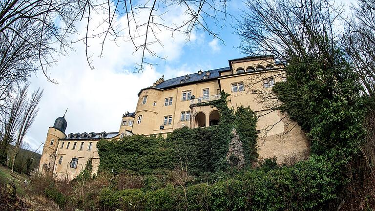 Wenn das Trägerschafts- und Nutzungskonzept fertig ist, will sich Bürgermeister Stefan Rottmann auf die Suche nach Investoren für Schloss Mainberg machen.