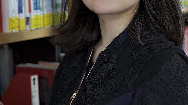 Hat eine gewisse &bdquo;Panik&ldquo; bei den Kunden gespürt, als die Nachricht vom Lockdown kam: Sheena Ulsamer, Leiter der Kitzinger Stadtbibliothek.