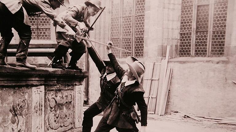 Probe im Festungshof vor der Marienkirche. FOTO Gerhard Guckelsberger