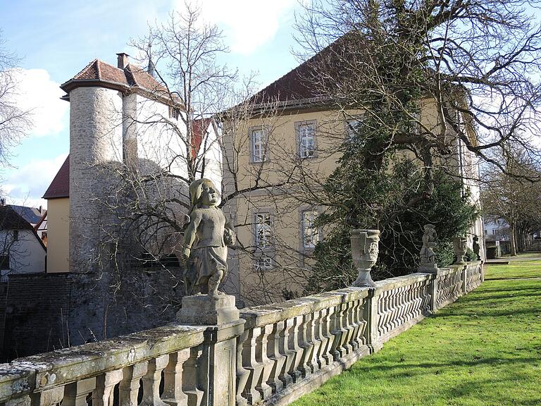 Die Zwergengalerie im Weikersheimer Schlossgarten ist berühmt und ein beliebtes Fotomotiv.