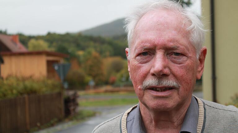 Wenige Gehminuten von der thüringischen Grenze entfernt lebt Willmars ehemaliger Bürgermeister Gerhard Schätzlein. Er erinnert sich noch gut an den Mauerfall 1989.