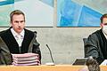 Entscheidung im Prozess um versuchten Mord in Ochsenfurt: Das Gericht um den Vorsitzenden Richter Thomas Schuster (links) schickt den Beschuldigten aus dem Landkreis Würzburg in die Psychiatrie.&nbsp;