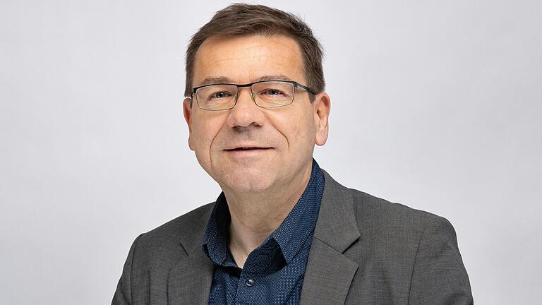 Für Torsten Schleicher stellt ein besonderer Kartoffelsalat das kulinarische Synonym eines Heiligabends dar. Für Torsten Schleicher stellt ein besonderer Kartoffelsalat das kulinarische Synonym eines Heiligabends dar.