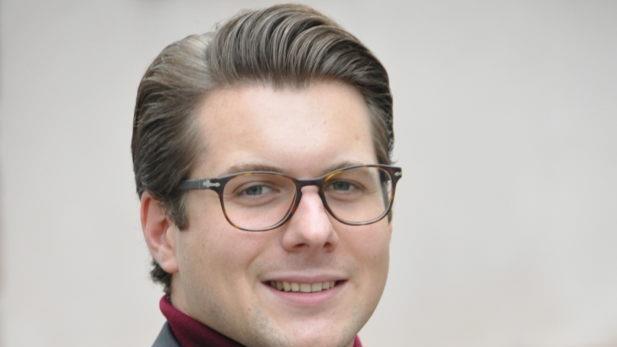 Nicolas Lahovnik will Bürgermeister der oberfränkischen Stadt Wunsiedel werden. Der 29-Jährige stammt aus Bad Kissingen. Foto: Archiv Andreas Brachs       -  Nicolas Lahovnik will Bürgermeister der oberfränkischen Stadt Wunsiedel werden. Der 29-Jährige stammt aus Bad Kissingen. Foto: Archiv Andreas Brachs