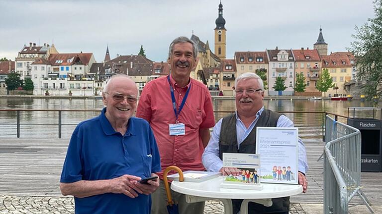 Die drei Aktiven des Internetcafés 'Von Senioren für Senioren'&nbsp;(von links): Herbert Schmidt, Bernd Keller und Peter Wisshofer.
