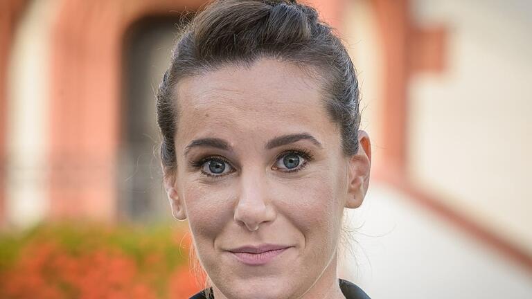 Zieht als Kandidatin der SPD im Landkreis Kitzingen in den Landtags-Wahlkampf: Eva-Maria Weimann aus Dettelbach. Zieht als Kandidatin der SPD im Landkreis Kitzingen in den Landtags-Wahlkampf: Eva-Maria Weimann aus Dettelbach.