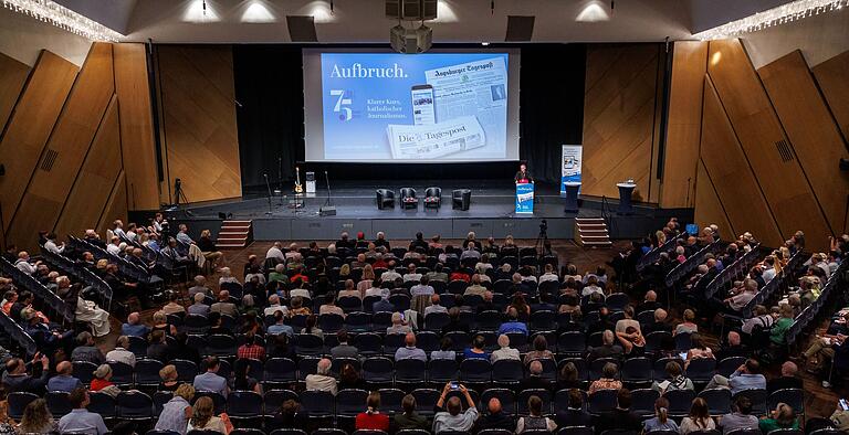 Festakt zum 75-jährigen Bestehen der 'Tagespost': Blick in den Francoia-Saal des CCW.