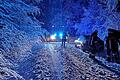 Wegen Schneebruch ging im tiefverschneiten Steigerwald in der Nacht zum Samstag nichts mehr. Die Feuerwehren musste umgestürzte Bäume von den Straßen holen.