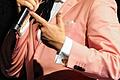 König des Jazzschlagers: Götz Alsmann und Band debütierten vor rund 300 Gästen im Kurhaus in Bad Mergentheim.