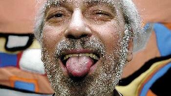 Detlef Wagenthaler, Sitzungspräsident von 'Fastnacht - Detlef Wagenthaler, Sitzungspräsident von 'Fastnacht in Franken', will sich seine Frechheiten nicht verbieten
lassen. Detlef Wagenthaler, Sitzungspräsident von 'Fastnacht - Detlef Wagenthaler, Sitzungspräsident von 'Fastnacht in Franken', will sich seine Frechheiten nicht verbieten
lassen.