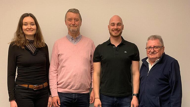 Im Bild: stellv. Sitzungspräsidentin Lena Rau, 1. Vorsitzender kath. EV. Niederwerrn Günter Rau, Gesellschaftspräsident Felix Zirkelbach, ehem. Gesellschaftspräsident Hans Karl Wedler. Im Bild: stellv. Sitzungspräsidentin Lena Rau, 1. Vorsitzender kath. EV. Niederwerrn Günter Rau, Gesellschaftspräsident Felix Zirkelbach, ehem. Gesellschaftspräsident Hans Karl Wedler.