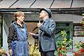 Heide Ackermann (im Bild mit Norbert Heckner) spielte voller Temperament in der Komödie &bdquo;Ein Garten voll Schlawiner&ldquo; im Theater Schweinfurt.