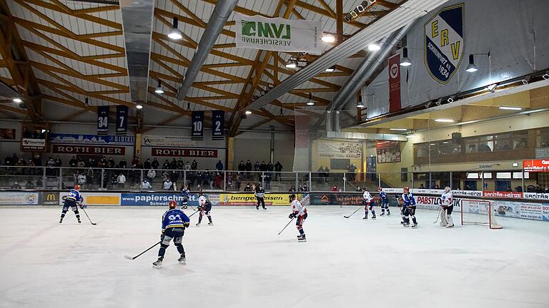 Nach dem 4:3-Erfolg des ERV Schweinfurt gegen die Devils des VfE Ulm/Neu-Ulm am Freitagabend im Icedome folgte am Sonntag ein 7:4 gegen den ESC Dorfen. Nach dem 4:3-Erfolg des ERV Schweinfurt gegen die Devils des VfE Ulm/Neu-Ulm am Freitagabend im Icedome folgte am Sonntag ein 7:4 gegen den ESC Dorfen.