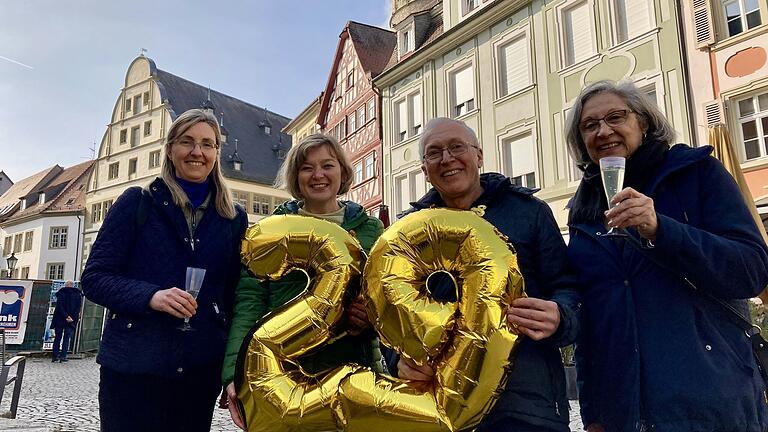 Für Susanne Kornacker (Iphofen), Andrea Deschner (Effeldorf/Leinach), Richard Waigandt (Nenzenheim) und Margarita Alberding (Kitzingen) ist der 29. Februar ein Glückstag. Für Susanne Kornacker (Iphofen), Andrea Deschner (Effeldorf/Leinach), Richard Waigandt (Nenzenheim) und Margarita Alberding (Kitzingen) ist der 29. Februar ein Glückstag.