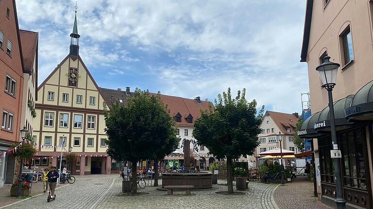 Der Marktplatz in Gemünden. Der Marktplatz in Gemünden.