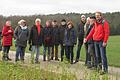 Die Wandergruppe der SPD unter Führung des 3. Bürgermeister Tilo Hemmert auf dem Weg vom Ochsental nach Erlach.