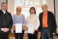 Domkapitular Clemens Bieber, Vorsitzender des Diözesan-Caritasverbandes (von links) ehrt Helga Eck (Kassiererin) und Theresia Back (Schriftführerin) für ihren Einsatz über 25 Jahre für den Johannisverein Gernach. Mit im Bild Vorsitzender Erhard Scholl.