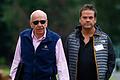 Rupert und Lachlan Murdoch.jpeg       -  Medienunternehmer Rupert Murdoch (links) und sein Sohn Lachlan, aufgenommen vor einer Konferenz im US-Bundesstaat Idaho.