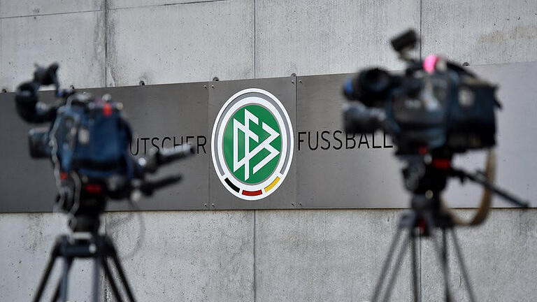 DFB-Zentrale - Die Steuerfahndung Frankfurt führte eine Razzia in der DFB-Zentrale durch. Foto: Boris Roessler DFB-Zentrale - Die Steuerfahndung Frankfurt führte eine Razzia in der DFB-Zentrale durch. Foto: Boris Roessler