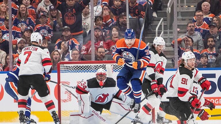 Edmonton Oilers - New Jersey Devils       -  Kein Durchkommen für die Oilers: Gegen die Devils gab es in der NHL ein 0:3.