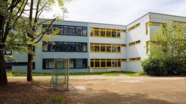 Eines der Großprojekte in Gerolzhofen, das in den kommenden Jahren im Haushalt zu Buche schlagen wird, ist der geplante Neubau der Grund- und Mittelschule. Die Stadt ist Bauherr, allerdings sind auch die Mitgliedsgemeinden in den Schulverbänden anteilig daran beteiligt. Zudem hofft man auf eine großzügige staatliche Förderung beim Bau.