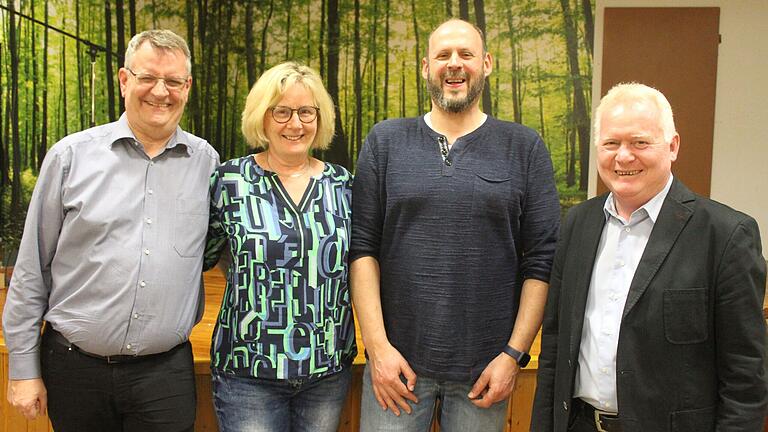 Bewährte Kräfte im neu gewählten Vorstand der Kolpingsfamilie Wiesentheid (von links): Dieter Lorenz, Dorothee Schwab, Martin Burgmeister und Wolfgang Stöcker.