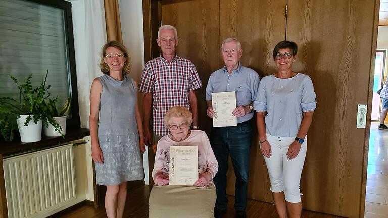 Im Bild Silke Rottmann, Bernhard Götz, Werner Weeth, Sabine Pfister, Christa Popp.