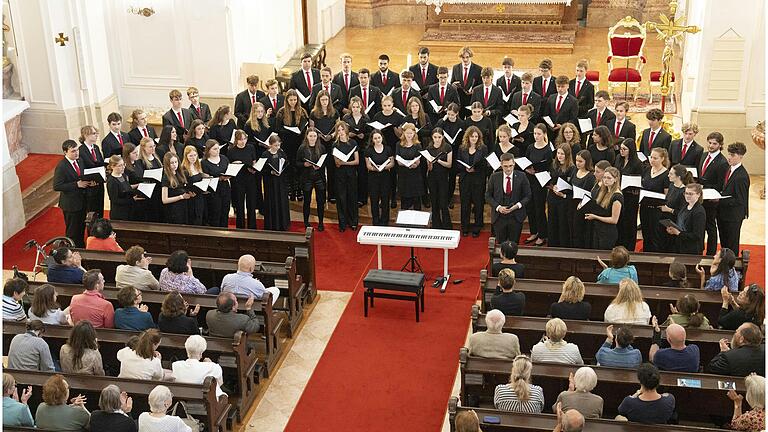 Konzert der Jungen Domkantorei in St. Leopold in Wien.