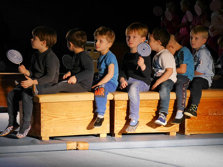 Mit dem Lollipop am Start: die Kleinkindergruppe.