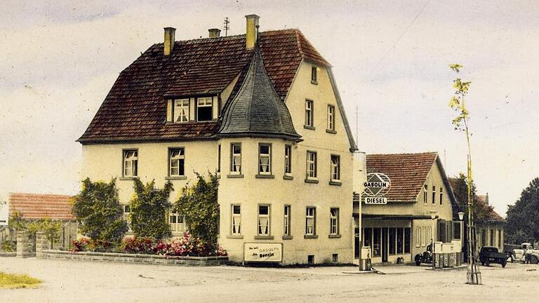 In diesem 2004 abgerissenen Haus in der Dreimühlenstraße lebten Helmut Kohls Eltern von 1921 bis 1929 in Gerolzhofen. Hier kamen seine Geschwister zur Welt.