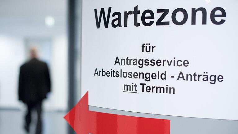 Bundesagentur für Arbeit       -  Wie stark die Arbeitslosigkeit zunehmen wird, ist laut der Prognose von Bundesland zu Bundeland unterschiedlich.