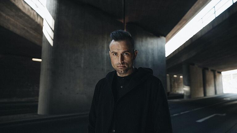Jörg Ringleb arbeitet seit neun Jahren hauptberuflich als DJ. Jörg Ringleb arbeitet seit neun Jahren hauptberuflich als DJ.