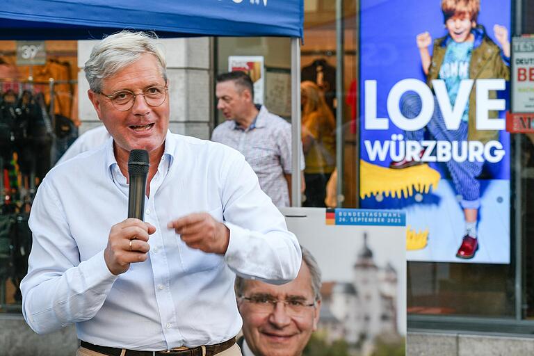 Engagierter Redner: CDU-Vize Norbert Röttgen beim Wahlkampf in Würzburg.