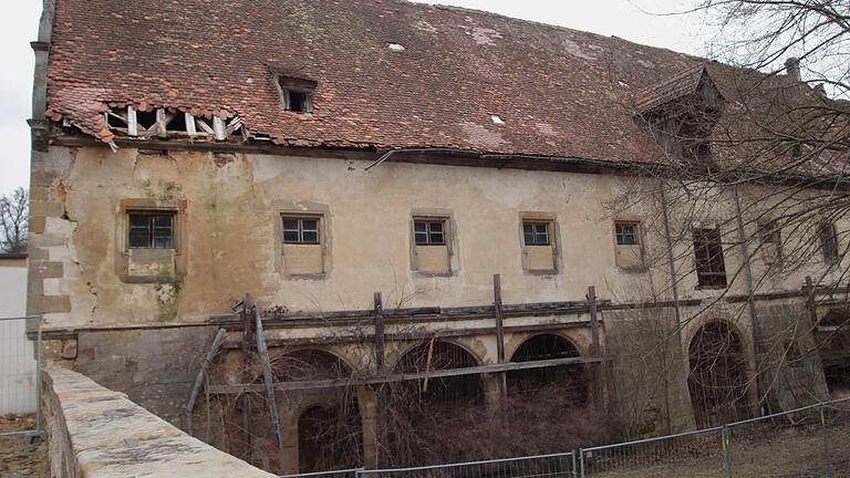 Das „Alte Schloss' Gereuth wird vom Landkreis Haßberge für den symbolischen Kaufpreis von einem Euro erworben.