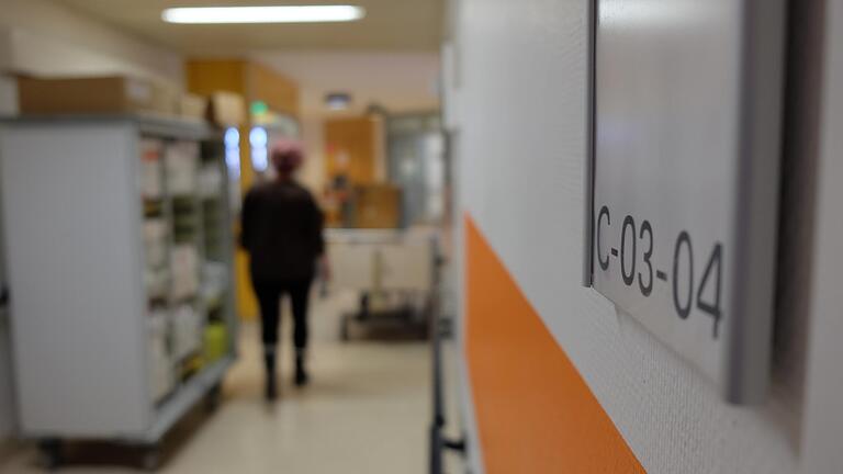 Auf der selbstorganisierten Station im Klinikum Aschaffenburg-Alzenau sollen Ärzte und Pflegekräfte nach völlig neuen Konzepten zusammenarbeiten. Bundesweit ist das ein einmaliges Modellprojekt. Auf der selbstorganisierten Station im Klinikum Aschaffenburg-Alzenau sollen Ärzte und Pflegekräfte nach völlig neuen Konzepten zusammenarbeiten. Bundesweit ist das ein einmaliges Modellprojekt.