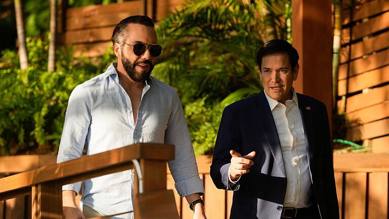 El Salvador nimmt US-Straftäter in Mega-Gefängnis auf       -  'Wir haben den Vereinigten Staaten von Amerika die Möglichkeit angeboten, einen Teil ihres Gefängnissystems auszulagern', sagte Bukele.