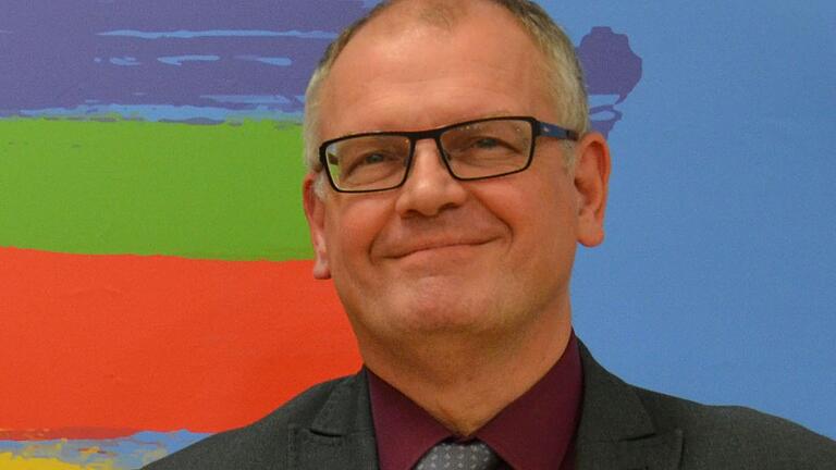  Ludwig Paul, Hauptgeschäftsführer der Handwerkskammer für Unterfranken. Ludwig Paul, Hauptgeschäftsführer der Handwerkskammer für Unterfranken.