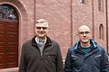Das Kirchenportal ist frisch gestrichen, eine der letzten Amtshandlungen der bisherigen Kirchenverwaltung. Pfarrer Matthias Wolpert (links) und Bernhard Nees, Verwaltungsreferent bei der Diözese, übernehmen nun den Notbetrieb.