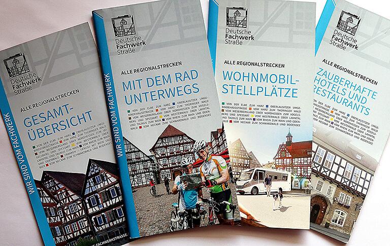 Nicht nur Informationen über Strecken für Motorradfahrer gibt es bei der Arbeitsgemeinschaft 'Deutsche Fachwerkstraße'. Nicht nur Informationen über Strecken für Motorradfahrer gibt es bei der Arbeitsgemeinschaft 'Deutsche Fachwerkstraße'.