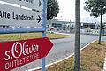 Erweiterung: Gegenüber dem s.Oliver-Outlet Am Moritzberg in Rottendorf entstehen derzeit weitere Geschäfte.