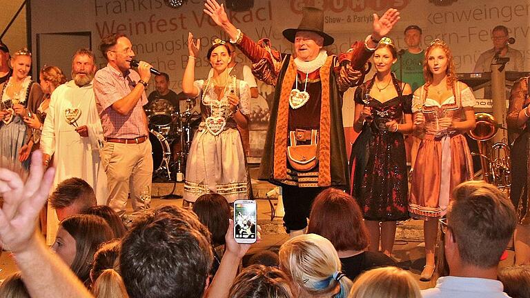 Abschied nach zwölf Jahren: Der Volkacher Ratsherr Werner Burger hört auf. Abschied nach zwölf Jahren: Der Volkacher Ratsherr Werner Burger hört auf.