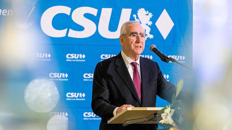 Neujahrsempfang CSU Würzburg       -  Zahlreiche Menschen aus Politik, Wirtschaft und Gesellschaft besuchen am Sonntag (07.01.24) den Neujahrsempfang der CSU im Congress Centrum Würzburg. Prominenter Gastredner: Theo Waigel, der ehemalige Bundesfinanzminister.