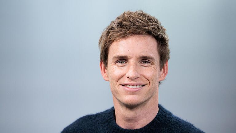 Oscar-Preisträger  Redmayne       -  Eddie Redmayne wechselt als Schakal in der Serie oft seine Identität.