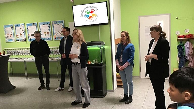 Auf dem Foto von links Holger Milde, Thorsten Schubert, Margit Wolf, Christina von Kress-Karp, Dorett Lehm. Auf dem Foto von links Holger Milde, Thorsten Schubert, Margit Wolf, Christina von Kress-Karp, Dorett Lehm.