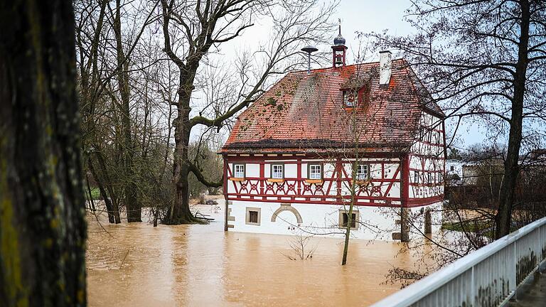 Auch im Haßfurter Ortsteil Sylbach sind die Pegel hoch.