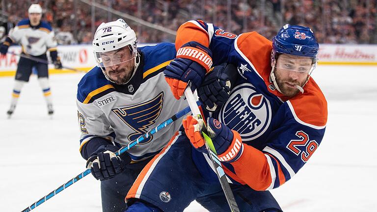 Edmonton Oilers - St. Louis Blues       -  Liga-Toptorjäger Leon Draisaitl (r) legte beim 4:2 seiner Edmonton Oilers gegen die St. Louis Blues zwei Tore auf.